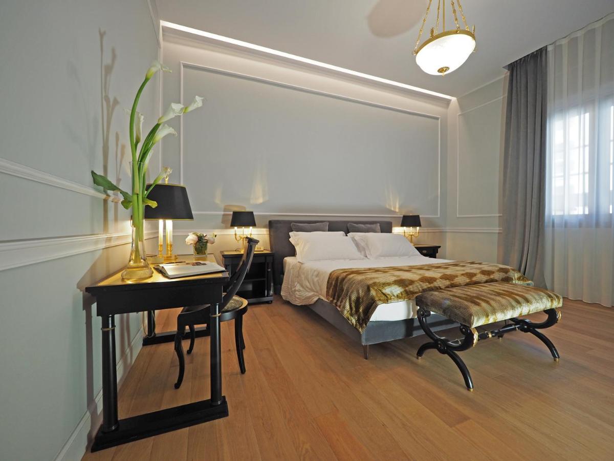 Hotel Grand Et Des Palmes